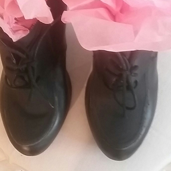 Black office heel - Picture 4 of 4